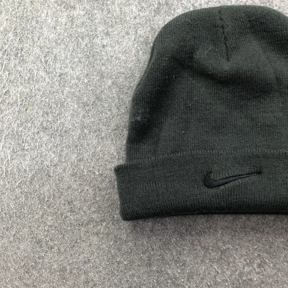 Nike Beanie Hat Boys One Size Green Cuffed Knit Swoosh Logo Youth Winter